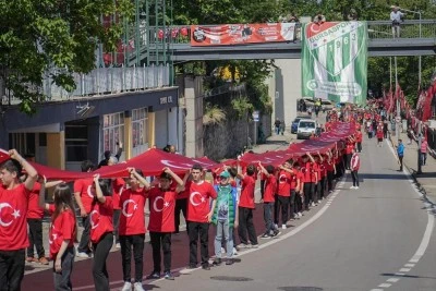 Bursa'da 19 Mayıs coşkuyla kutlandı 