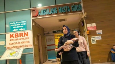 Bursa'da 2 aylık bebek kanepeden d&uuml;ş&uuml;p kafatasında kırık ve beyin kanaması ge&ccedil;irdi