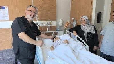 Bursa'da 24 kilo ağırlığındaki kadından 3 kilo kist &ccedil;ıktı