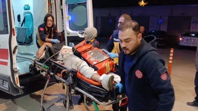 Bursa'da 3 motosikletin karıştığı kazada 19 yaşındaki gen&ccedil; hayatını kaybetti