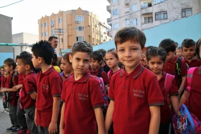 Bursa'da 657 bin &ouml;ğrenci ve 41 bin &ouml;ğretmen ders başı yapıyor