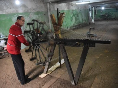 Bursa'da 700 yıllık mesleği s&uuml;rd&uuml;r&uuml;yor! 