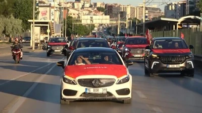 Bursa'da A Milli Takım coşkusu sokaklara taştı!