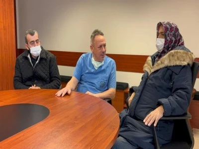 Bursa'da ağabeyinin karaciğeriyle yaşama tutundu