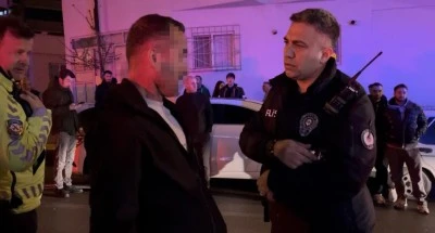 Bursa'da alkoll&uuml; s&uuml;r&uuml;c&uuml; ortalığı savaş alanına &ccedil;evirdi 