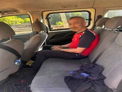 Bursa'da aranan azılı hırsız Artvin'de ormanlık alanda yakalandı