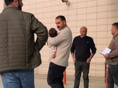 Bursa'da ateşlenen torpilin patlamasıyla 2 yaşındaki Alpaslan&rsquo;ın bir g&ouml;z&uuml; g&ouml;rme yetisini kaybetti