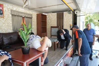 Bursa&rsquo;da belediye başkanıyla beraber depremi yaşadılar