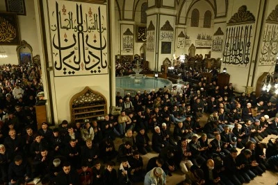 Ulu Cami'de Berat Kandili 