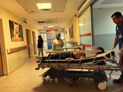 Bursa&rsquo;da bı&ccedil;aklı kavga: 1&rsquo;i ağır 2 yaralı