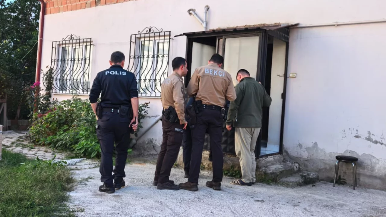 Bursa'da bir aileyi yıkan olay! Eve girince cansız bedenini buldular