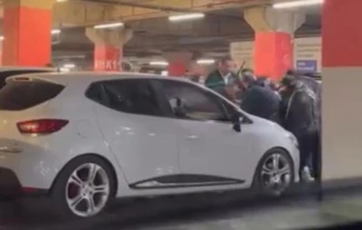 Bursa'da bir AVM'de 2 aile arasında kavga