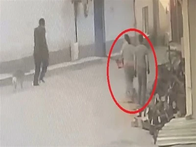 Bursa'da bir kadın &ccedil;alışan motorlu testereyle yaşlı adamın &uuml;st&uuml;ne y&uuml;r&uuml;d&uuml;