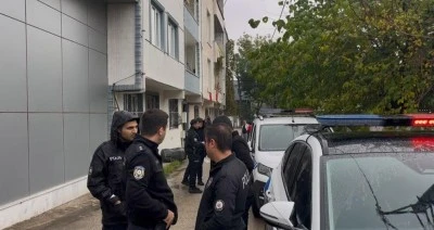 Bursa'da bir kişi camdan d&uuml;şerek ağır yaralandı 