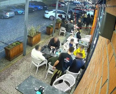 Bursa'da bir restoranda kadın yaşamla &ouml;l&uuml;m arasında gidip geldi