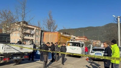 Bursa'da bisiklet s&uuml;r&uuml;c&uuml;s&uuml; korkun&ccedil; şekilde can verdi