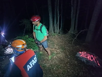 Bursa'da bisikletiyle &ccedil;ıktığı vadide mahsur kaldı