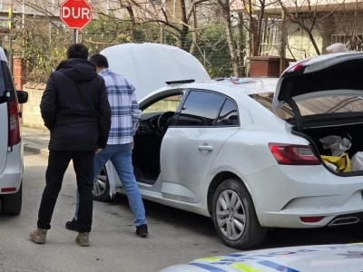 Bursa'da &ccedil;akarlı ara&ccedil;la polisten kilometrelerce ka&ccedil;tı