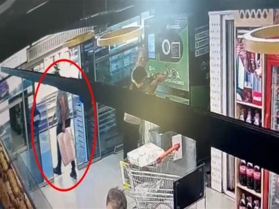 Bursa'da &ccedil;aldığı sigaralar bulununca serbest kaldı