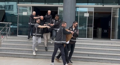 Bursa'da &ccedil;ift&ccedil;ileri hedef alan su&ccedil; &ouml;rg&uuml;t&uuml; &ccedil;&ouml;kertildi: 11 ş&uuml;pheli tutuklandı