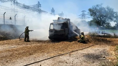 Bursa'da &ccedil;ıkan yangında 2 kamyon ile 4 r&ouml;mork k&uuml;l oldu