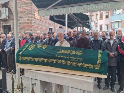 Bursa'da &ccedil;ocukluk aşkı olan &ccedil;ift korkun&ccedil; kazada hayatını kaybetti