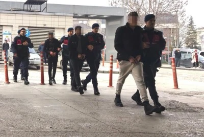 Bursa'da &ccedil;ok sayıda bağ evini soydular
