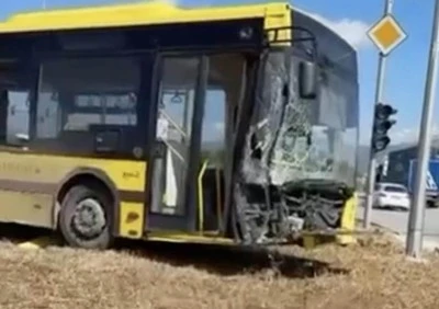 Bursa'da &ccedil;ok sayıda yolcu &ouml;l&uuml;mden d&ouml;nd&uuml;