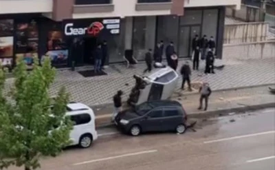 Bursa'da &ccedil;ok sık kaza olan bulvarda bir kaza daha!
