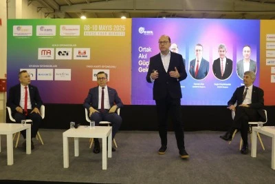 Bursa'da dijital d&ouml;n&uuml;ş&uuml;m konuşuldu