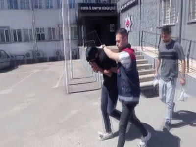 Bursa'da dolandırıcılar yaşlı kadının 672 bin lirasını aldı