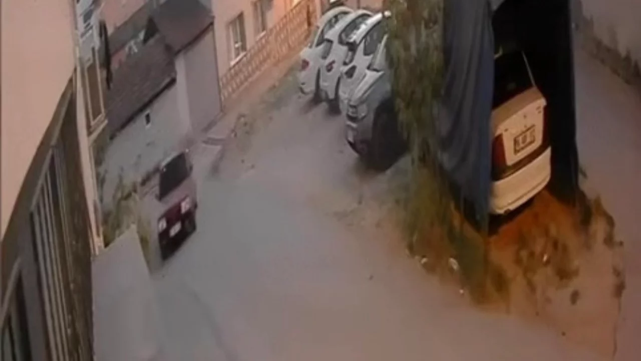 Bursa'da drift yapan s&uuml;r&uuml;c&uuml; tepki &ccedil;ekti