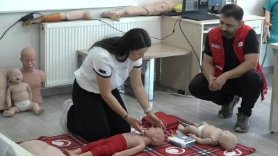 Bursa'da 'D&uuml;nya İlk Yardım G&uuml;n&uuml;' etkinliği