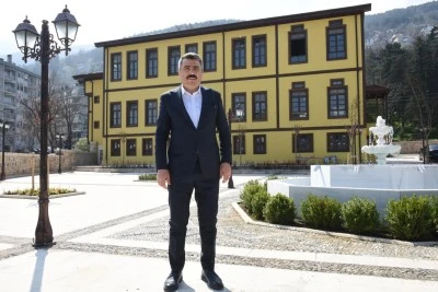 Bursa&rsquo;da d&uuml;ş&uuml;nce ve sanatın yeni adresi Alev Alatlı