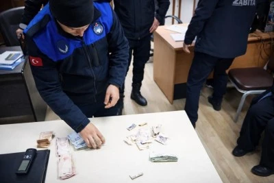 Bursa'da duygu s&ouml;m&uuml;r&uuml;c&uuml;leri yakalandı 