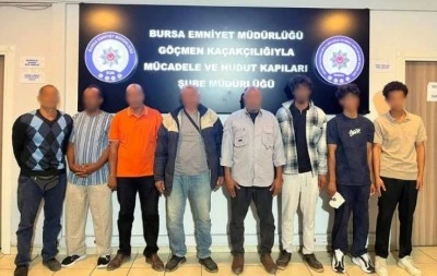 Bursa'da d&uuml;zensiz g&ouml;&ccedil;menlere karşı baskın