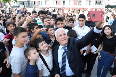 Bursa&rsquo;da Eğitime Destek Zamanı: Kırtasiye ve Eğitim Yardımı Başvuruları Başladı