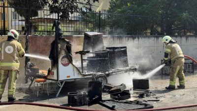 Bursa'da ekmek teknesi k&uuml;le d&ouml;nd&uuml;