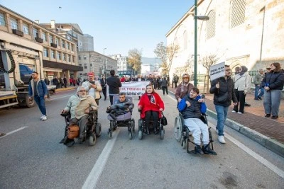 Bursa'da engelleri kaldıran y&uuml;r&uuml;y&uuml;ş