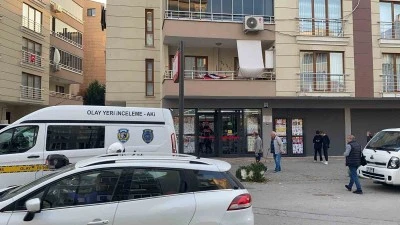 Bursa&rsquo;da eski eşini &ccedil;alıştığı markette bı&ccedil;akladı