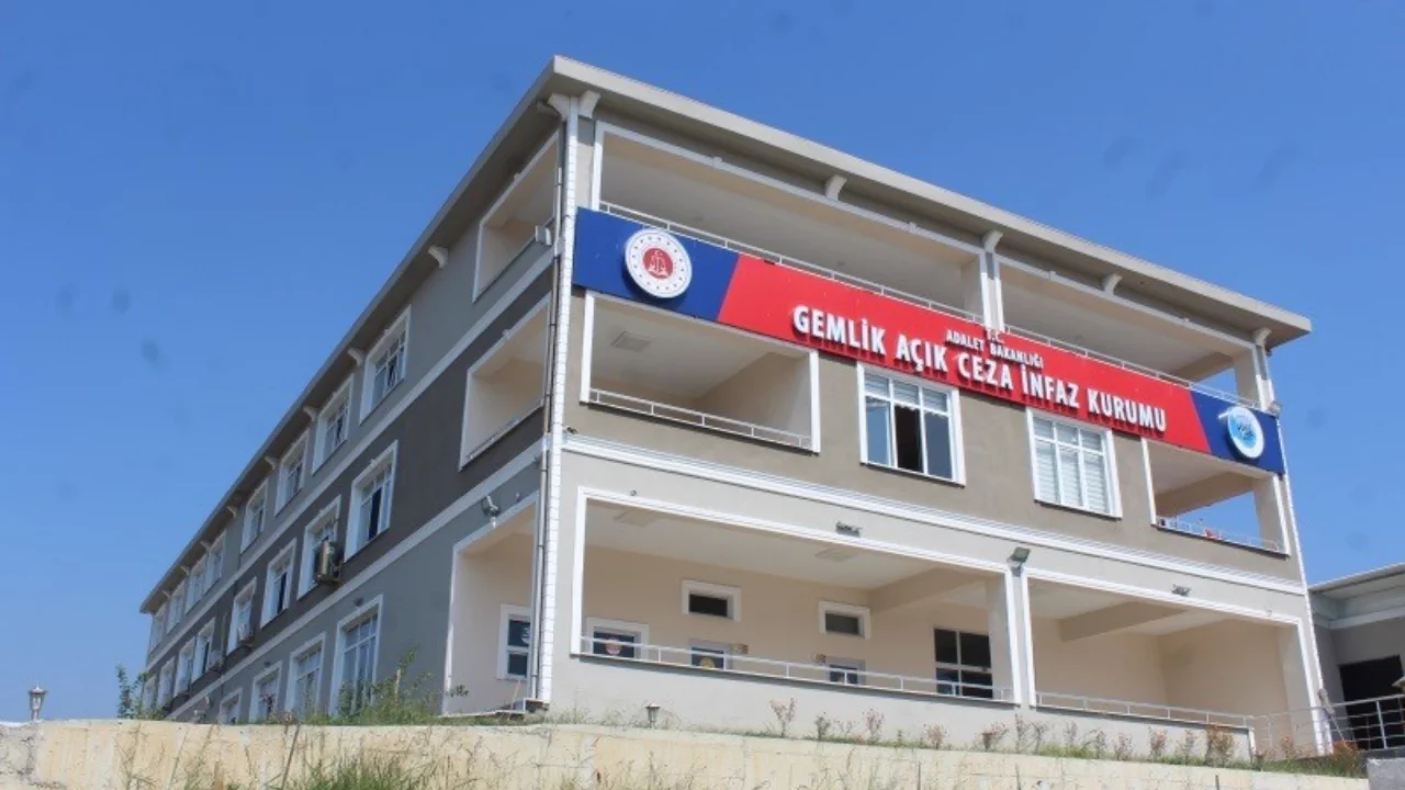Bursa'da firari h&uuml;k&uuml;ml&uuml; akıma kapılarak can verdi