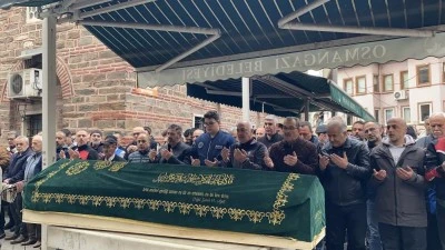 Bursa'da gen&ccedil; &ccedil;ifti ayıran korkun&ccedil; kazada &ouml;len adam son yolculuğuna uğurlandı