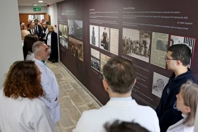 Bursa'da gen&ccedil; Cumhuriyet&rsquo;in sağlık alanındaki başarıları sergiyle anlatıldı