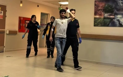 Bursa'da gen&ccedil; iş&ccedil;i yaralandı