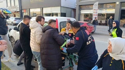 Bursa&rsquo;da hafif ticari ara&ccedil; cipe &ccedil;arptı: 1 yaralı