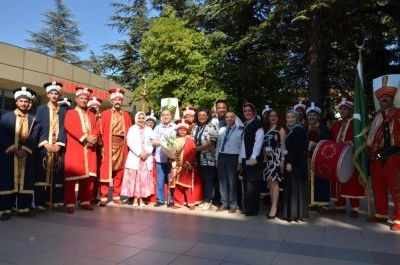  Bursa'da hastalar mehter takımı ile moral buldu