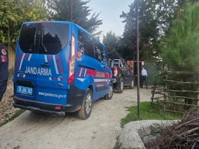Bursa'da hırsız veya hırsızlar villaya girerek onlarca g&uuml;neş panelini &ccedil;aldı