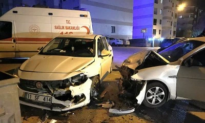 Bursa&rsquo;da hız ihlali feci kazaya yol a&ccedil;tı: 2&rsquo;si ağır 4 yaralı