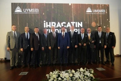 Bursa&rsquo;da ihracatın devleri &ouml;d&uuml;llerini aldı