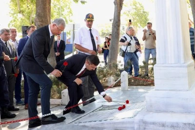 Bursa'da İngilizlere karşı ilk kurşunu sıkan Milli Kahraman Ş&uuml;kr&uuml; &Ccedil;avuş, Mudanya'da anıldı